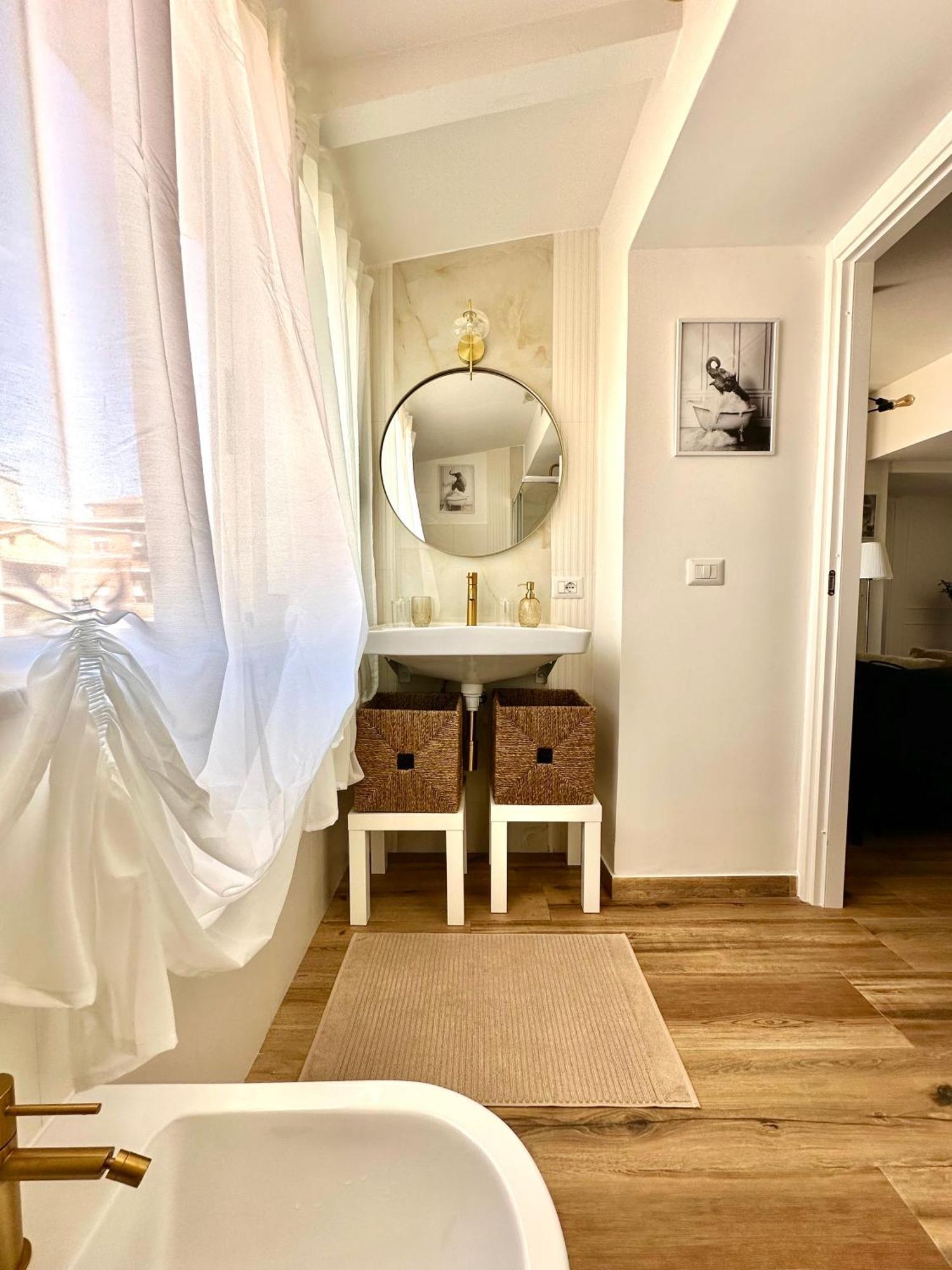 Domus Traiano - Port Apartment Civitavecchia Εξωτερικό φωτογραφία